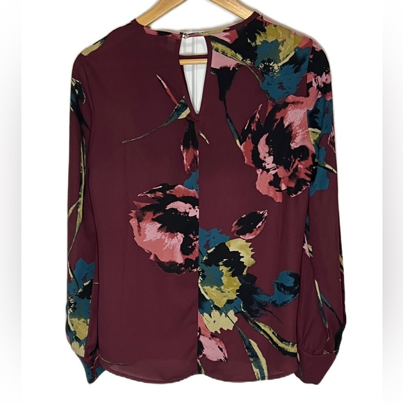 LaChateau long sleeve floral top, size XSmall. - Picture 2 of 11